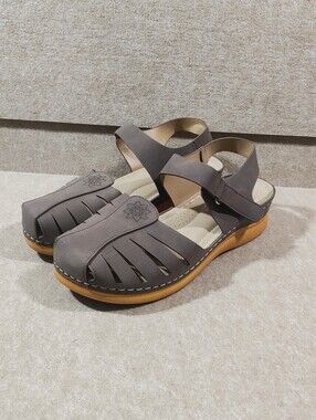 Bohemian Women's Taupe Slingback Closed Toe Flat Sandals